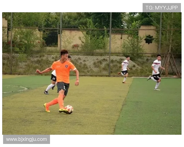 U19青年队迎战湖南队全力争胜展现青春风采与团队精神