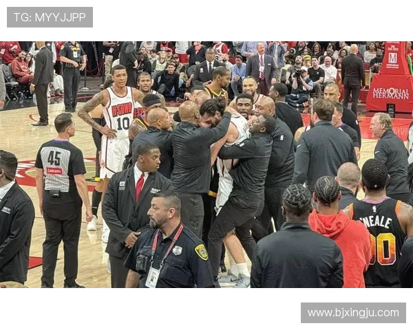 今日NBA焦点战爵士对决雷霆双方球星齐聚谁能笑到最后